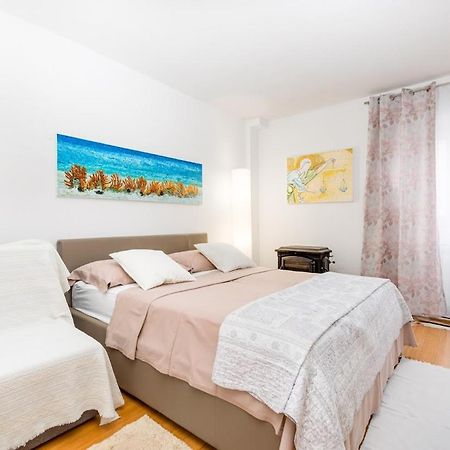 Apartment Anton Punat Exterior foto